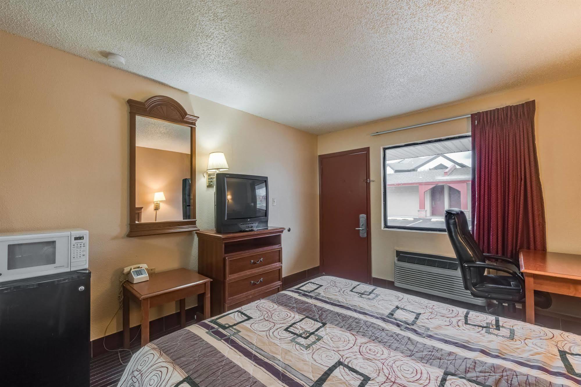 Travelers Inn Midwest City Exteriér fotografie